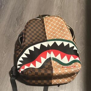 Sprayground book bag (broke zipper)